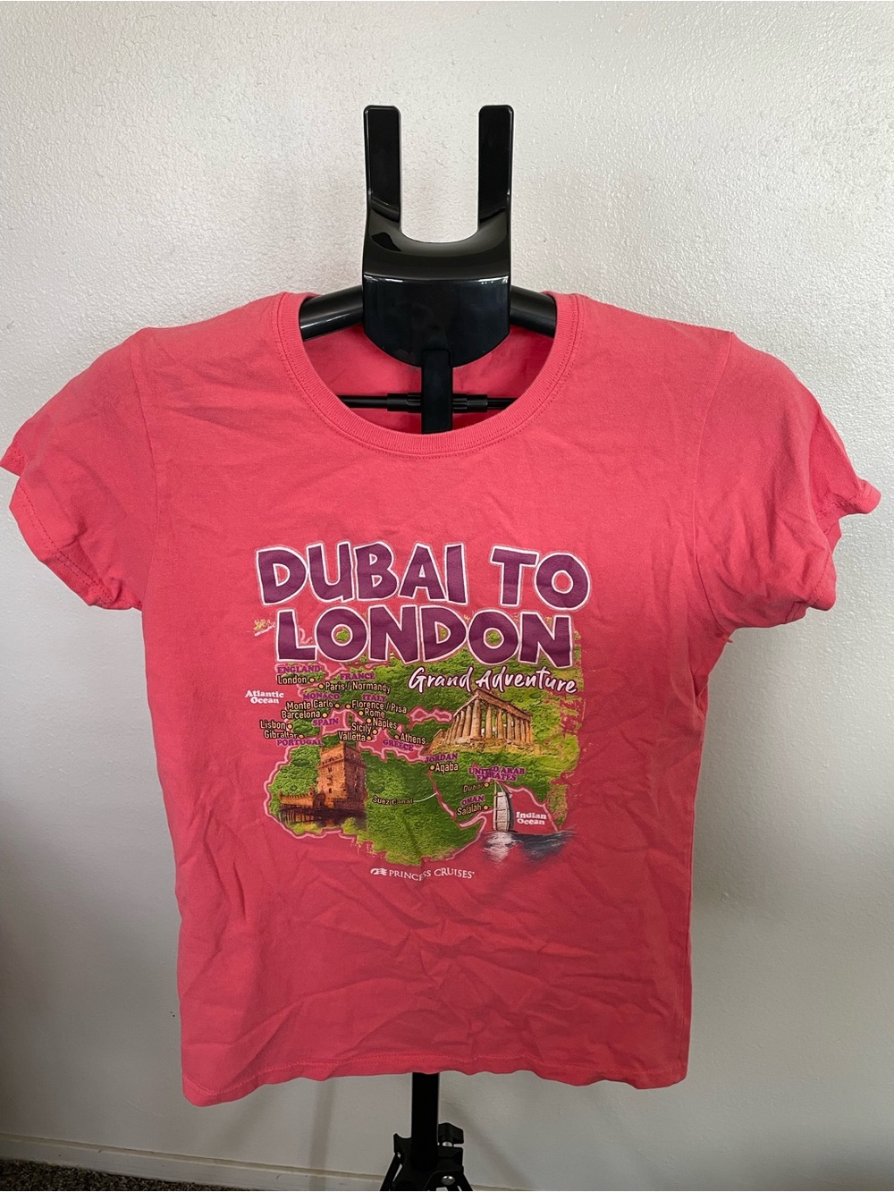 Dubai to London Graphic Tee - Coral Pink Short Sleeve